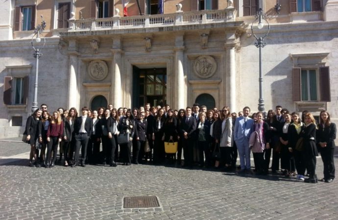 Giuramento sociale alla notte dei licei classici