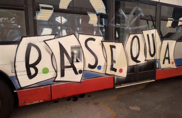 Basequa, il bibliobus di Taranto