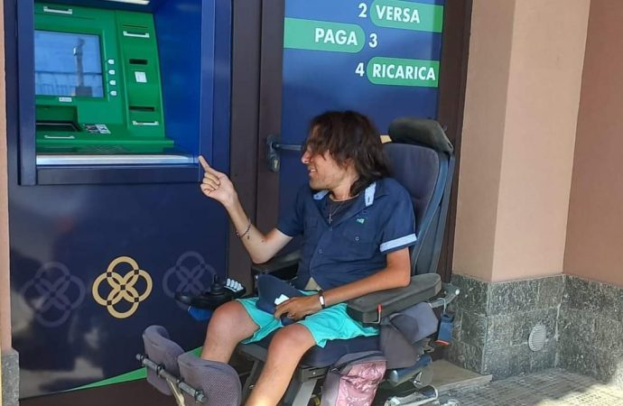 Bancomat non accessibile, può scattare rimozione